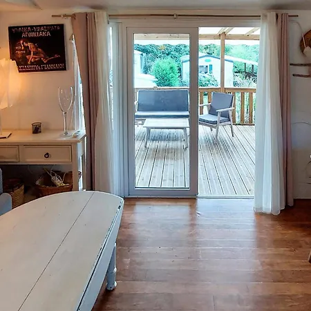 Gorgeous Stacaravan In 3* Saint-Paul-lès-Dax