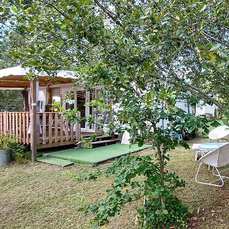 Campeggio Gorgeous Stacaravan In Saint-Paul-lès-Dax