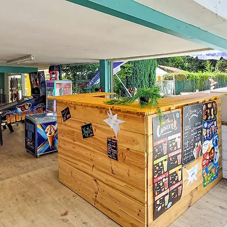 Gorgeous Stacaravan In