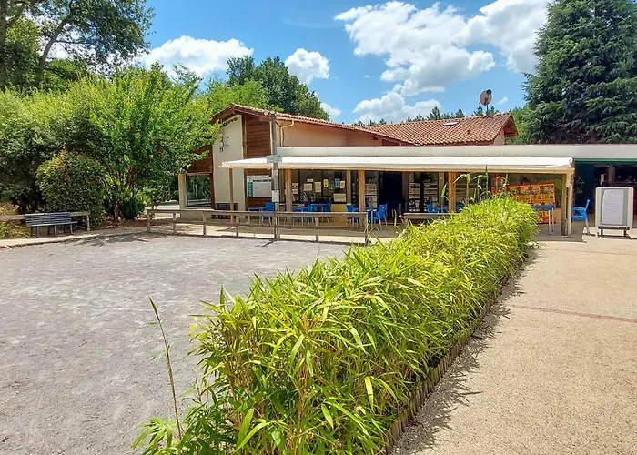 Gorgeous Stacaravan In אתר קמפינג 3*